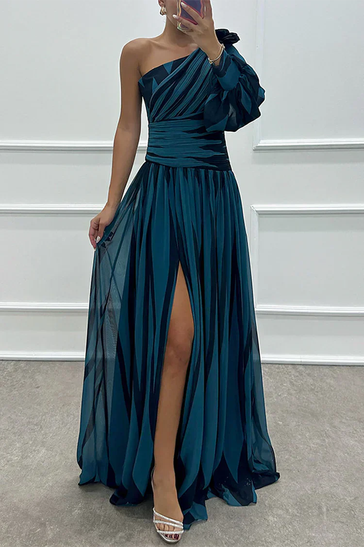 Vanessa | One-Shoulder Striped Maxi Dress