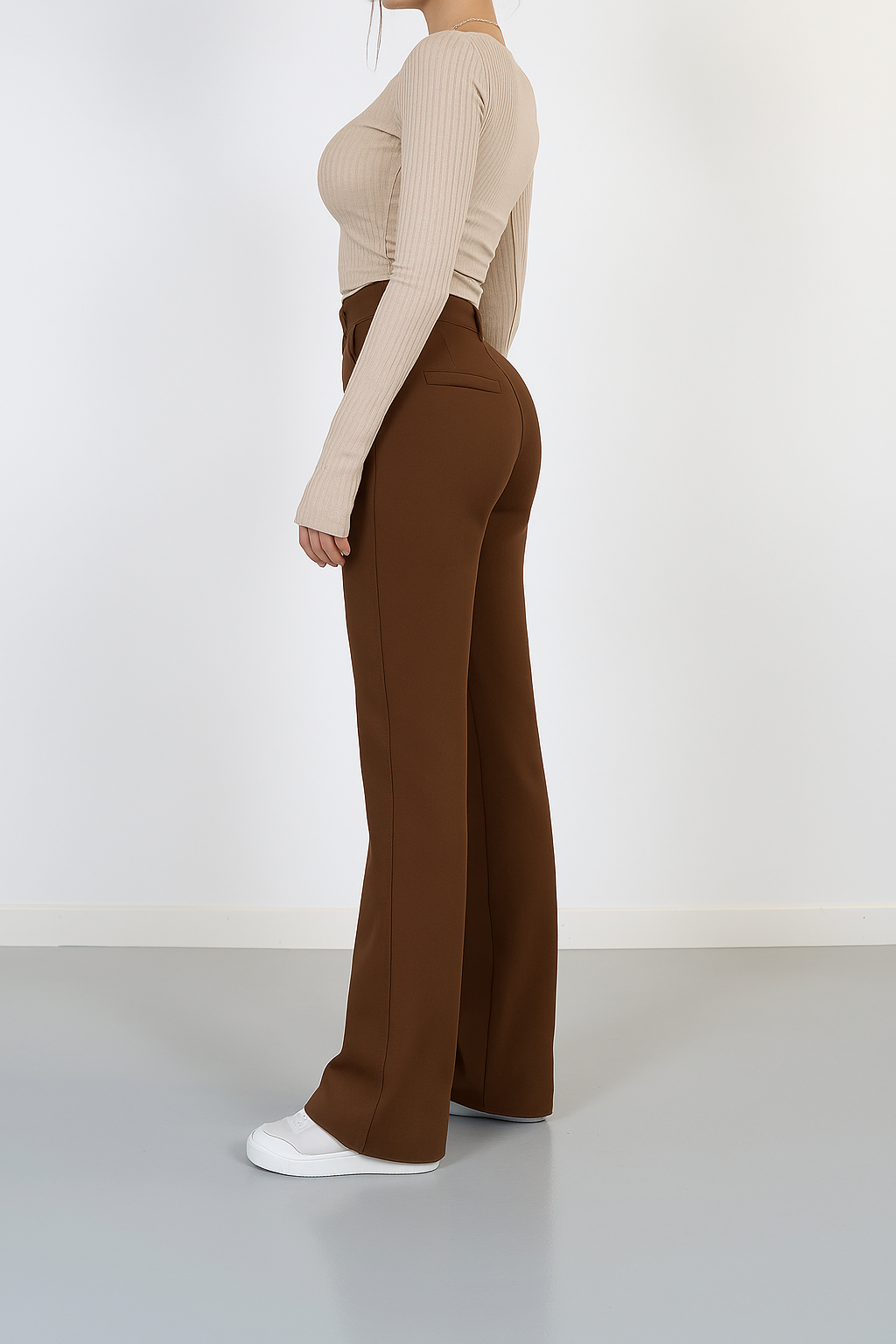 Pantalon chino droit pour femme