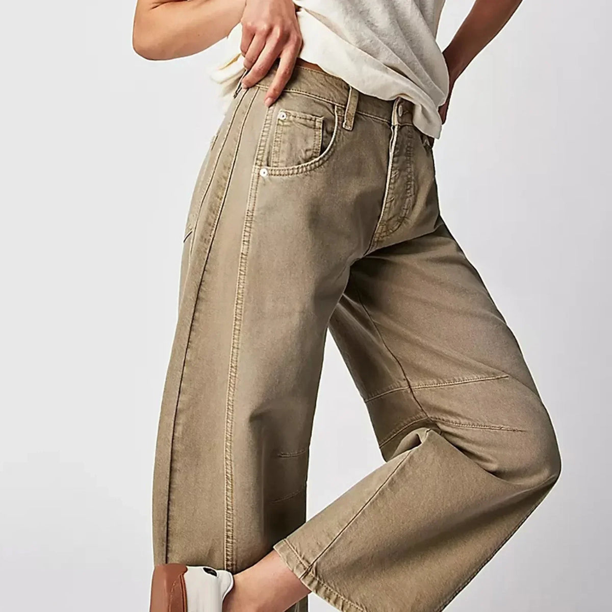 Jeans holgados para mujer con cierre de botones
