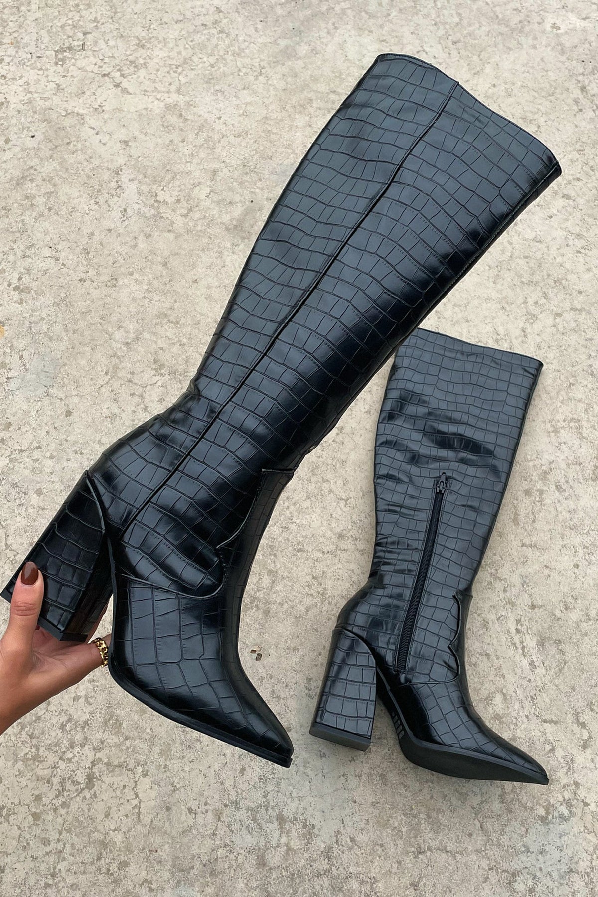 Kara | Bottes hautes rembourrées à bout rond