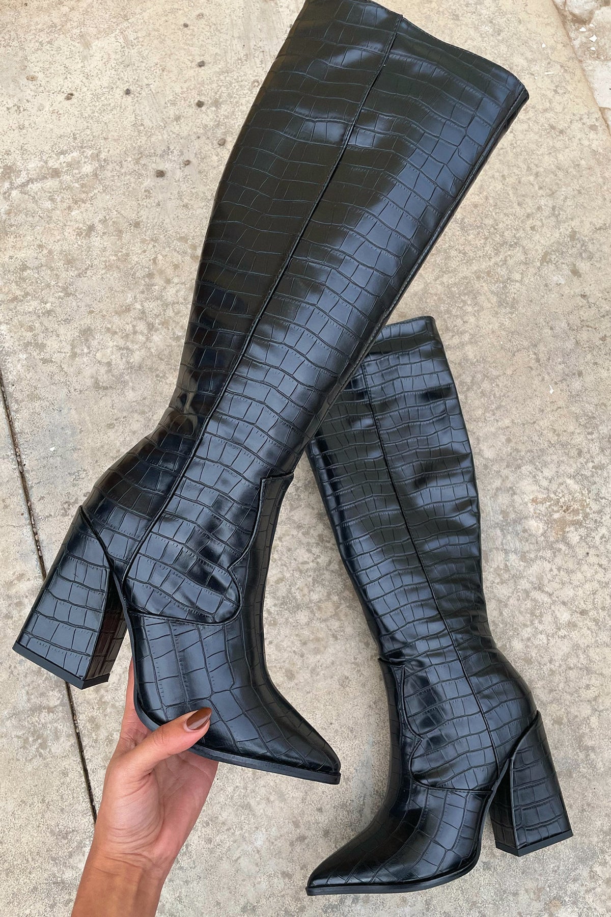 Kara | Bottes hautes rembourrées à bout rond